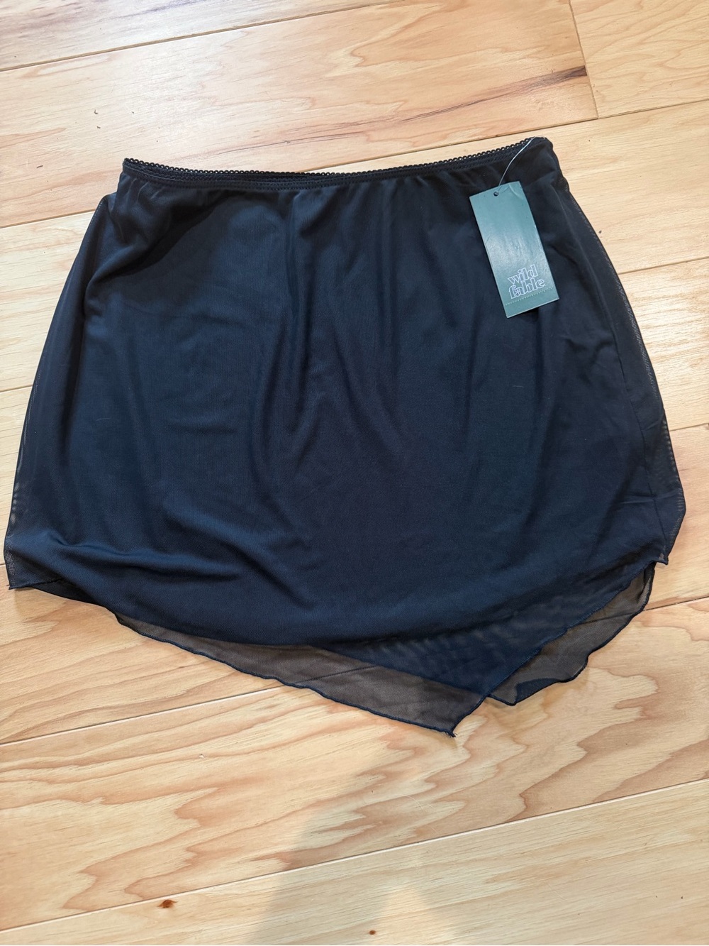 Wild Fable Black Mesh Overlay Mini Skirt NWT Women’s Medium